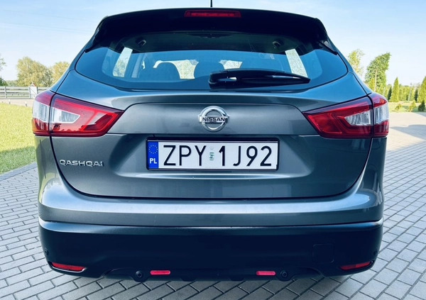 Nissan Qashqai cena 48900 przebieg: 134000, rok produkcji 2014 z Wieruszów małe 154